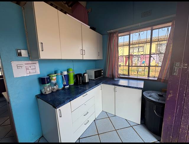2 BEDROOM FREEHOLD FOR SALE IN MPOPHOMENI